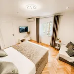 Apartman Desire